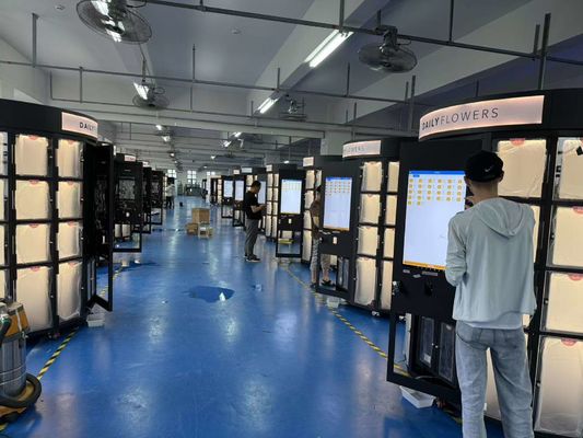 मॉल के लिए सुविधाजनक और लॉकर वेंडिंग मशीन, टिकाऊ शीट मेटल फ्रेम, 420 किलो क्षमता