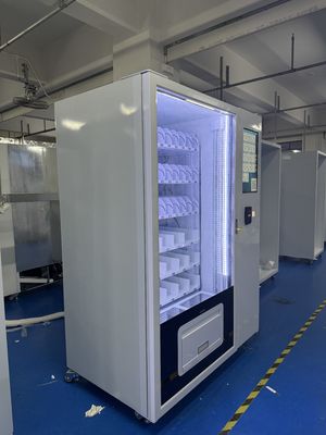 अनुकूलन योग्य धातु फ्रेम जमे हुए खाद्य पदार्थ वेंडिंग मशीन, वैकल्पिक स्टिकर और 350-600 क्षमता के साथ