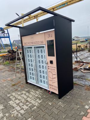 42-लॉकर वेंडिंग मशीन 22-इंच टचस्क्रीन और एंड्रॉयड 11 के साथ।1